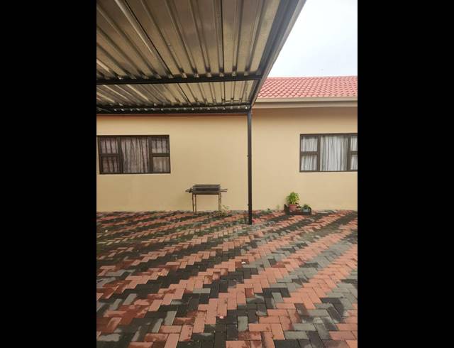 3 BEDROOM PROPERTY TO RENT IN ROBERTSHAM